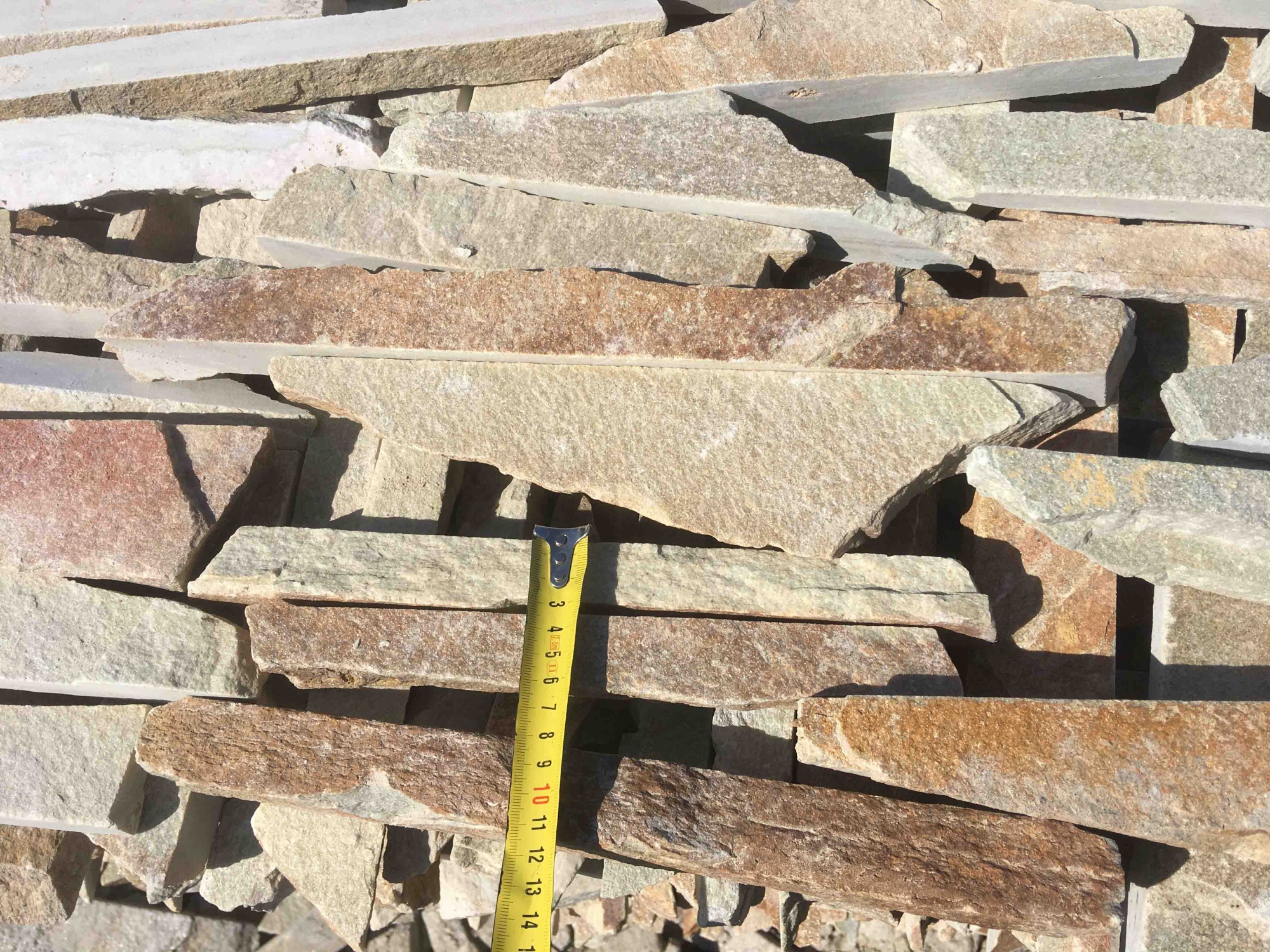 Горбушка златолит золотистый для облицовки купить в Чебоксарах