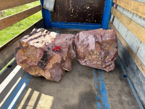 Ландшафтные глыбы красно-фиолетовые 200-1000 килограмм купить в Чебоксарах