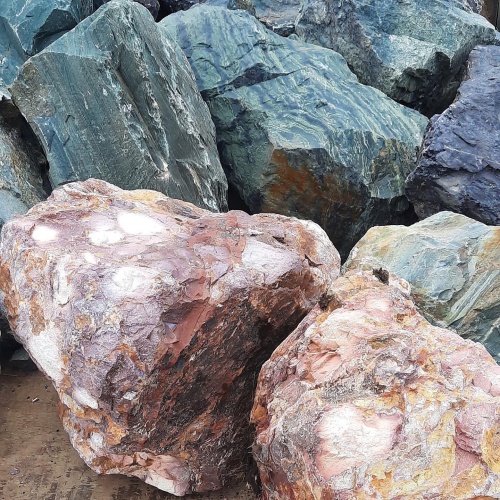 Ландшафтные глыбы красно-фиолетовые 200-1000 килограмм купить в Чебоксарах