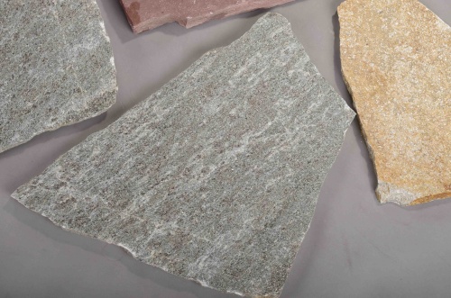 Плитняк златолит Уральский для цоколя, отмостки купить в Чебоксарах