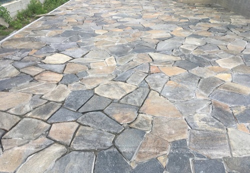 златолит уральский для мощения